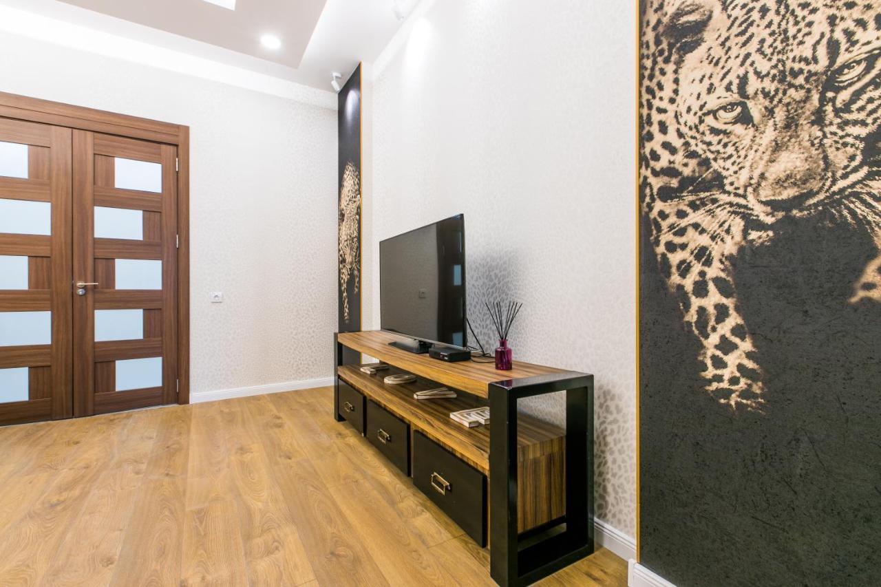 Sweet Home 6 Vip At Rustaveli Avenue Tiflis Dış mekan fotoğraf